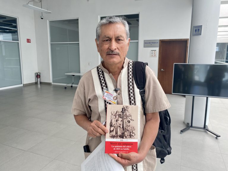 Gilberto Sánchez Luna presenta su libro en la FILC “Morir sin campanas. La epidemia del cólera de 1833 en Saltillo, Coahuila” 