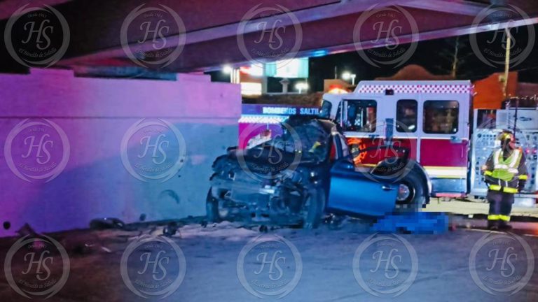 Mueren dos y otros tres resultan gravemente lesionados tras accidente en el V. Carranza