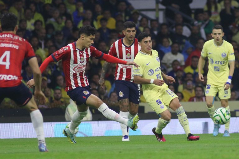 Se enfrentarán Chivas y Tigres por el título del Fútbol Mexicano