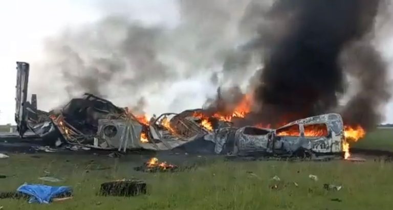 Choque entre tráiler y camioneta deja 13 muertos en Tamaulipas