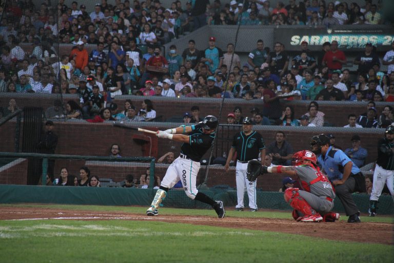 Diablos rescata el de la honra al ganar a Saraperos en 10 entradas