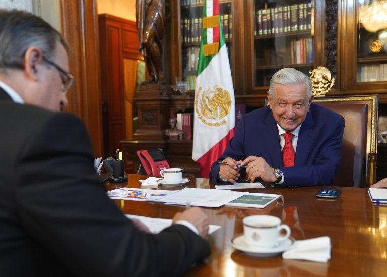 López Obrador y Biden reafirman trabajos en temas de drogas, armas y migración