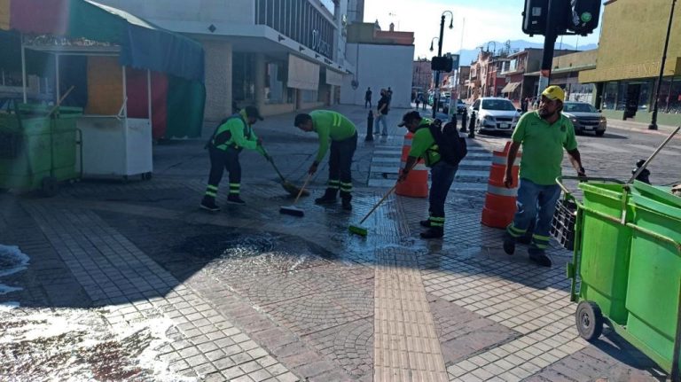 Potencia limpieza y embellecimiento de Centro Histórico ventas de comerciantes