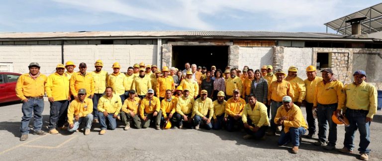 Reconoce Chema Fraustro labor de brigadistas contra incendios forestales