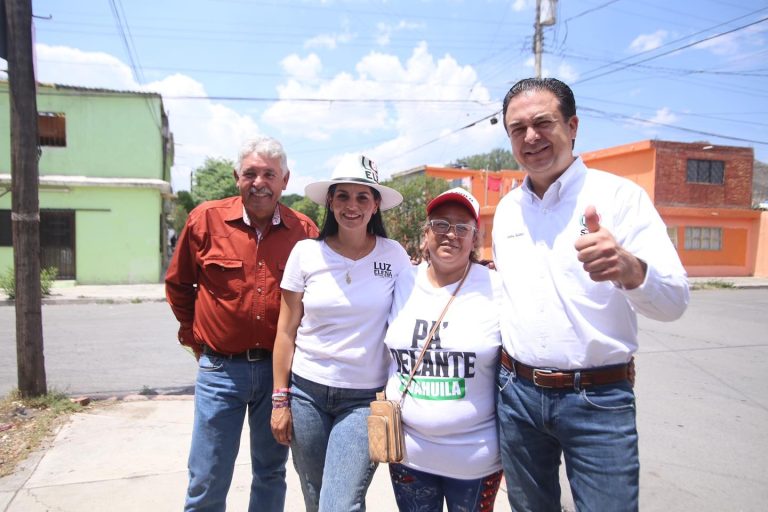 Va Luz Elena con Manolo por municipios de calidad