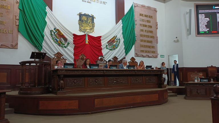 Aprueba Congreso de Coahuila licencias de diputados Chuma Montemayor y María Eugenia Calderón para separarse de sus cargos