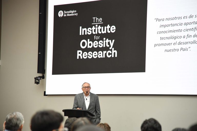 Comparten en Congreso del Tec de Monterrey investigación para combatir la obesidad a nivel nacional e internacional