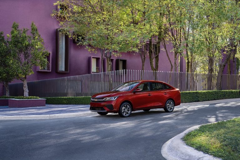 El nuevo Chevrolet Aveo 2024 inicia comercialización de la versión Sedán en México