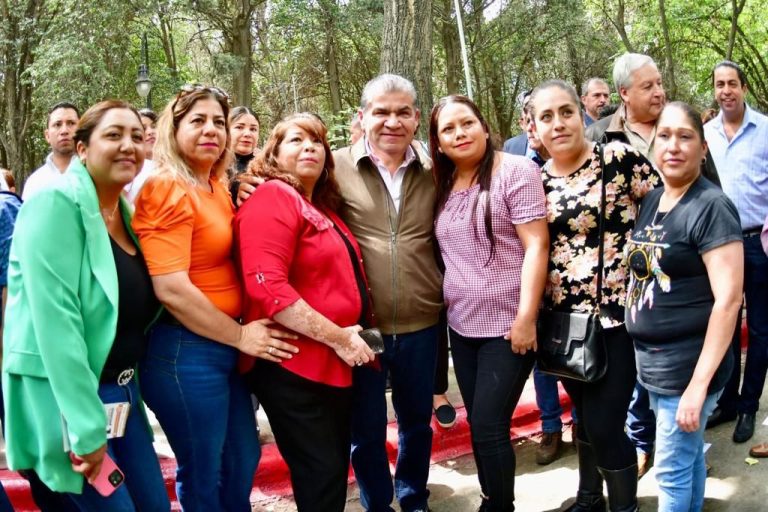 Felicita y reconoce MARS a las madres de familia en su día