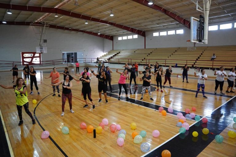 Invitan a ramosarizpenses a cuidar su salud a través de la zumba