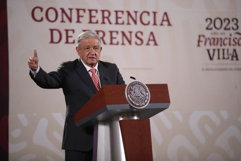 López Obrador pone en pausa las relaciones comerciales y económicas con Perú