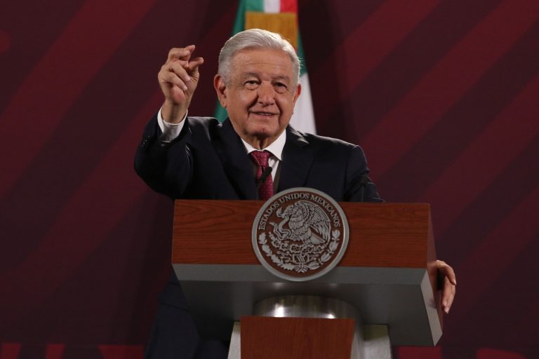 Nuevo “decretazo” es para que opositores no puedan frenar obras: AMLO