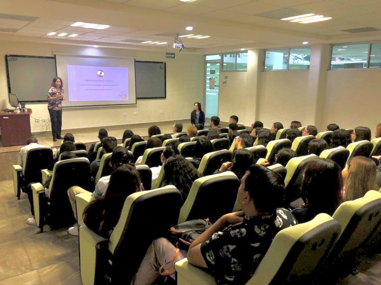 Ofrece CIJ Ramos Arizpe pláticas informativas en universidades por Día Mundial Sin Tabaco 