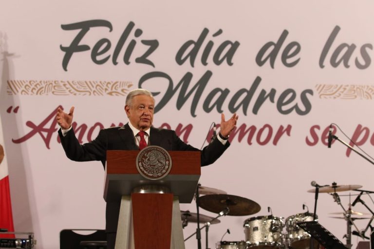 Premio de DH a ministra se puede conseguir en Santo Domingo: López Obrador