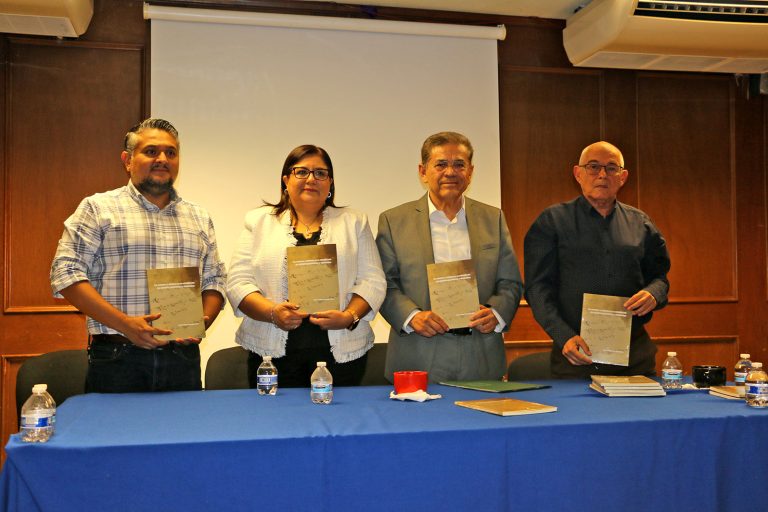 Presenta rector de la UA de C el libro “Los máximos y mínimos en su relación con los métodos geométricos y algebraicos”