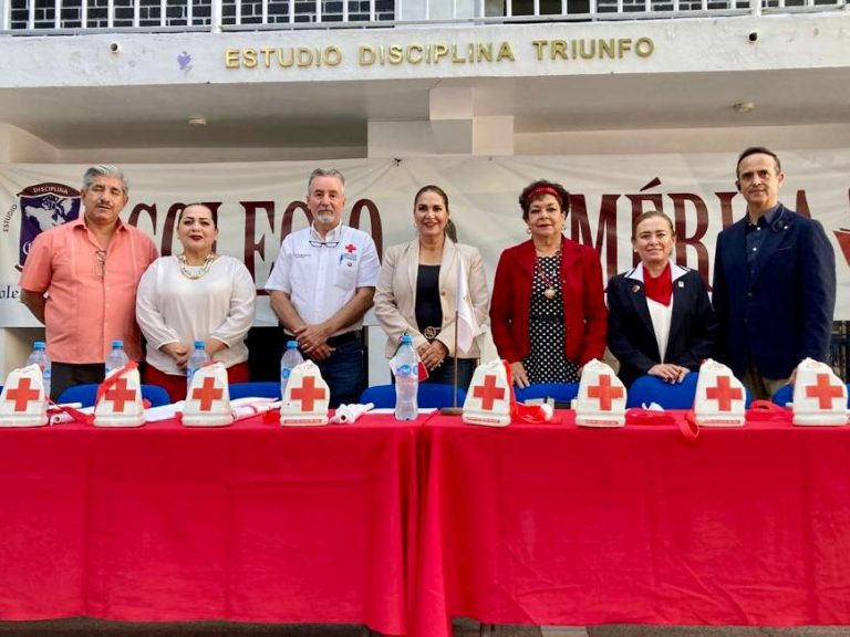 Secretaría de Educación Coahuila en La Laguna participa en colecta de la Cruz Roja