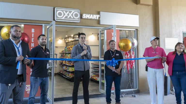 Tec de Monterrey en Saltillo inaugura OXXO Smart en sus instalaciones