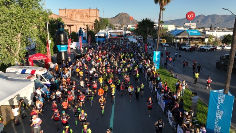 Inundan ‘runners’ calles de Saltillo; todo un éxito la 21K Coahuila