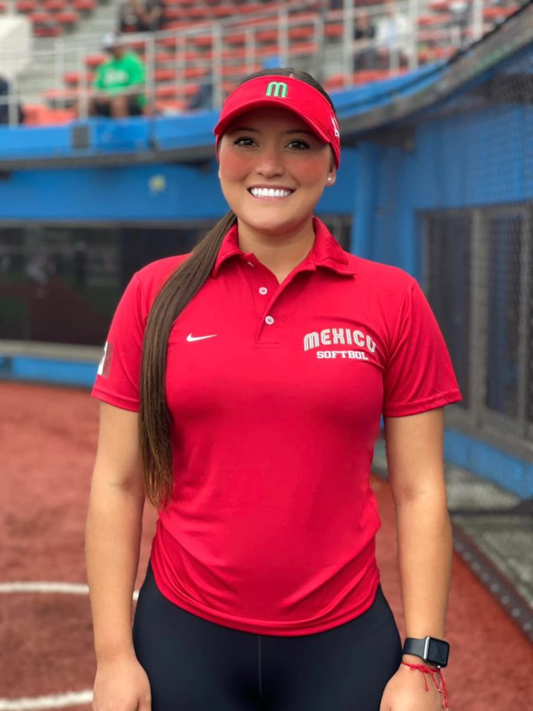 Obtienen coahuilenses Mayte Figueroa y Olivia Contreras bronce en la copa Utsugi, de softbol