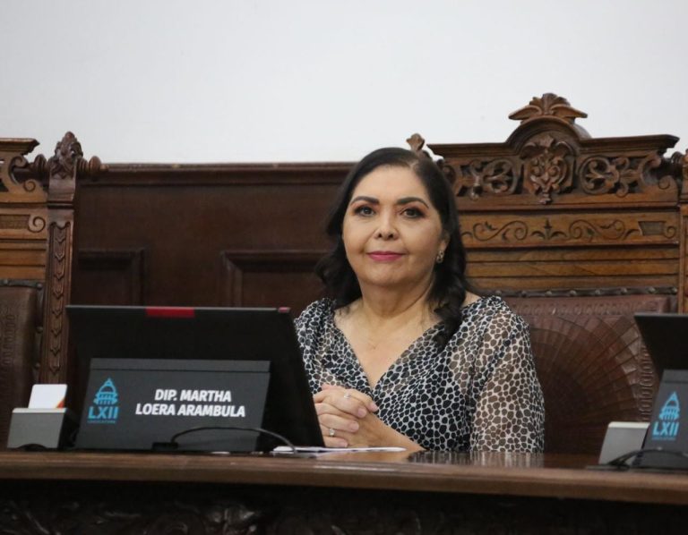 Plantea Martha Loera línea de ayuda para niñas, niños y adolescentes en situación de riesgo