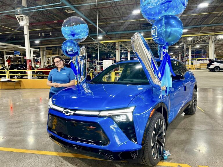 Producen primera camioneta completamente eléctrica en GM planta Ramos Arizpe