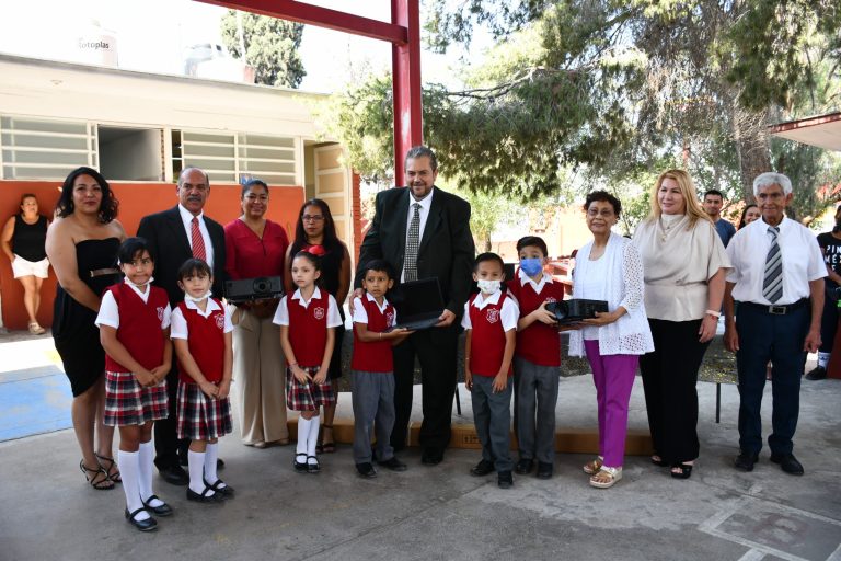 Celebran 50 Aniversario de la escuela primaria Federico Berrueto Ramón en Ramos Arizpe