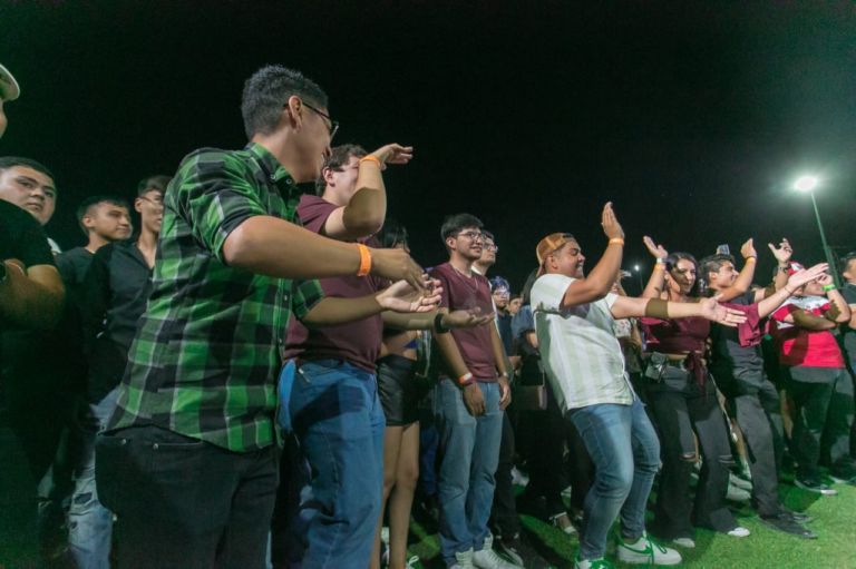 Universidad Tecnológica de Coahuila concluye semana cultural con ameno baile