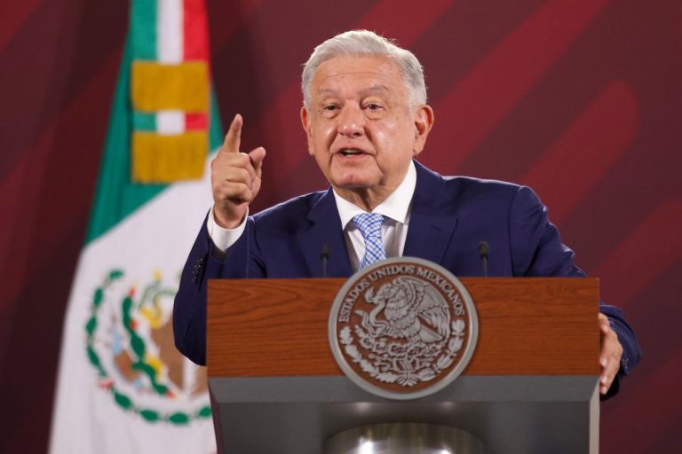 Es posible que otras “corcholatas” presenten renuncias: AMLO