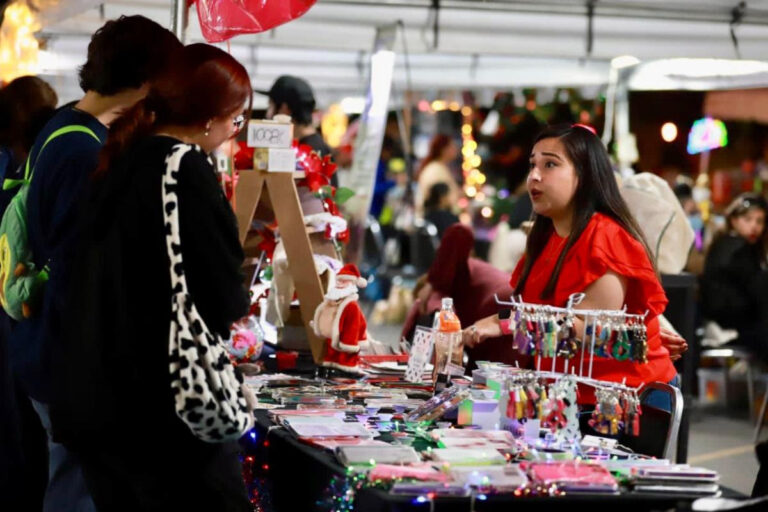 Invitan al Bazar Mujeres Unidas en la Alameda