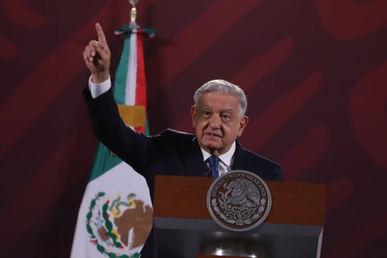 Me comprometí a que no voy a “inclinar la balanza”, dice AMLO