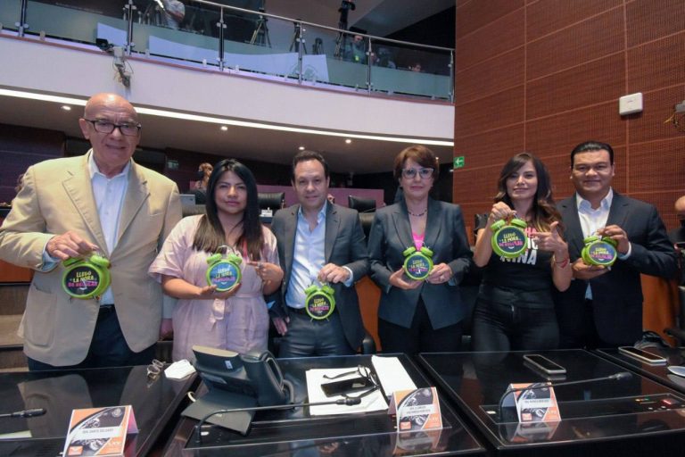 Movimiento Ciudadano va contra “premios” de embajadas a gobernadores