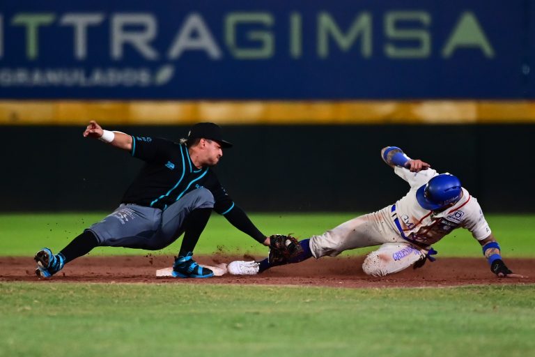 Saraperos gana 4 a 2 a Acereros en cierre de mitad de calendario de la LMB