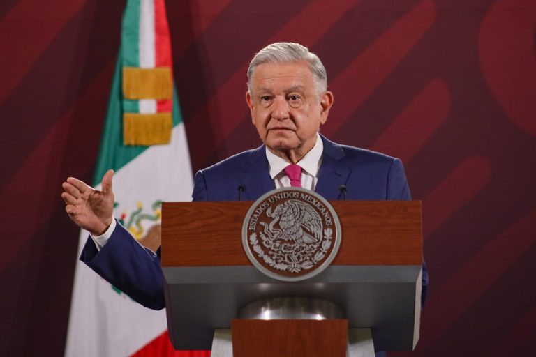 Sin límite presupuestal para garantizar salud en México: López Obrador