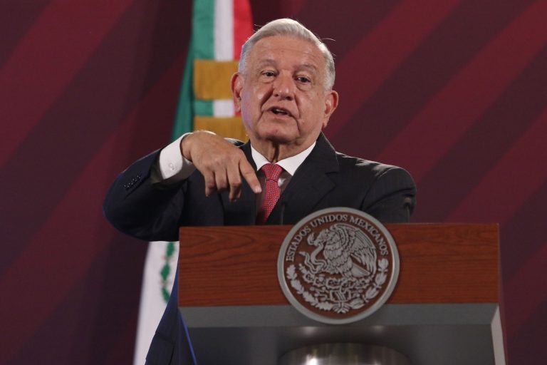 Ya se dictaron medidas fiscales en toda la frontera sur: AMLO