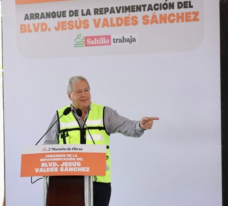 Avanzan en Saltillo obras de pavimentación de vialidades