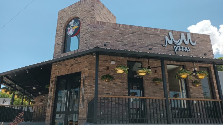 Inauguran nuevo restaurante de MM Pizzas al sur de Saltillo