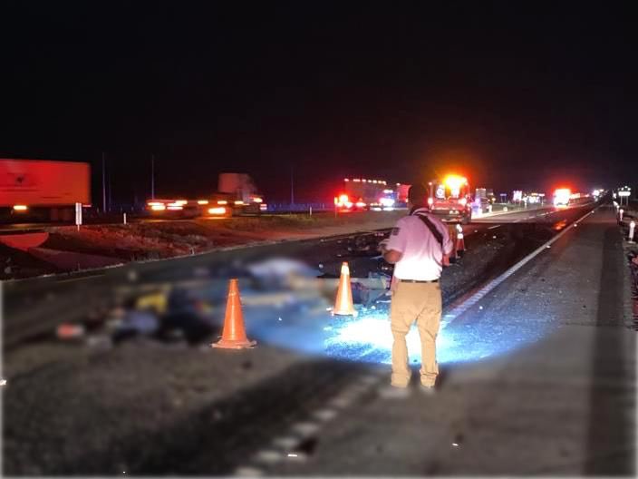 Migrantes sufren accidente carretero en NL; 3 muertos y 9 heridos