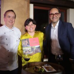 Presentan libro