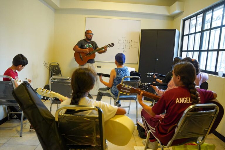 Regresan talleres vespertinos en la Casa de la Cultura