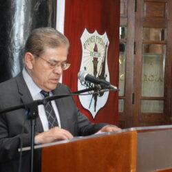 Rinden homenaje luctuoso a secretario general de la UA de C 