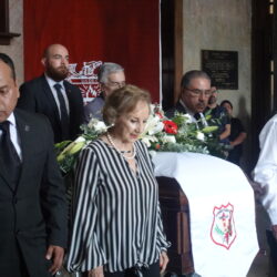 Rinden homenaje luctuoso a secretario general de la UA de C 7