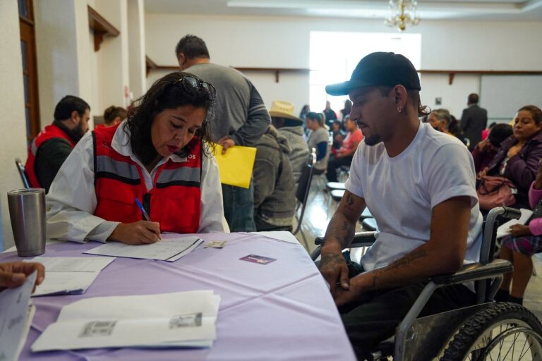 Atiende Gobierno Municipal a grupos vulnerables con “La Más Chida”