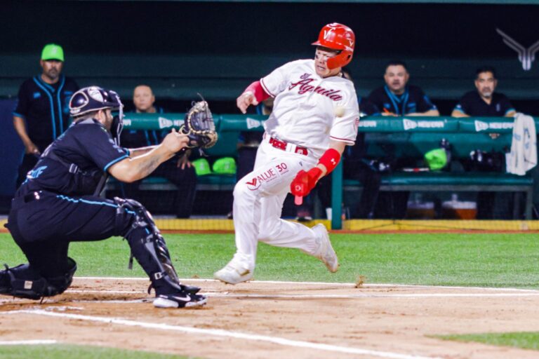 Veracruz gana en trece inning a Saltillo y amarra la serie