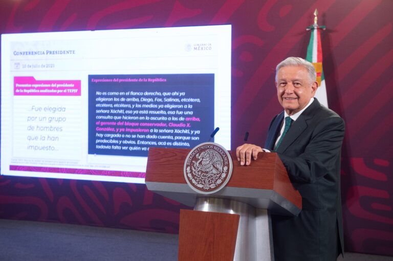 Ataca AMLO de nuevo a Xóchitl pese a resolución del INE sobre violencia política de género