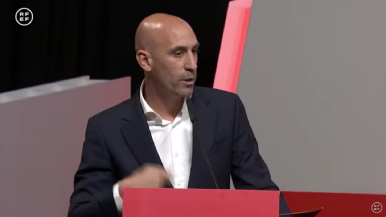 Luis Rubiales se negó a renunciar a la Federación Española de Futbol