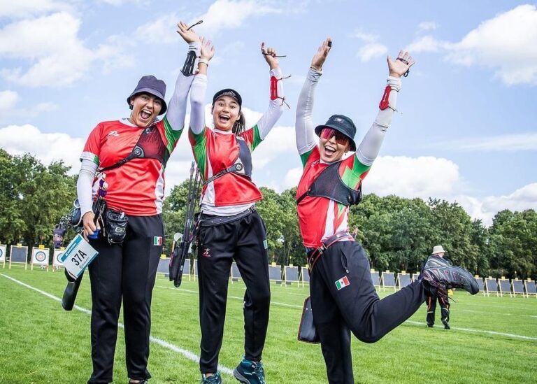 Coahuilenses Dafne Quintero y Ángela Ruiz, a la lucha por medallas por equipos, en Mundial de Tiro con Arco