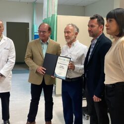 Dona Rodolfo Arizpe a Centro Estatal del Adulto Mayor equipo de primer nivel para el tratamiento del dolor