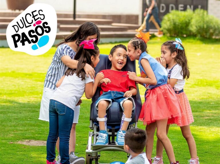 «Dulces Pasos», la marca saltillense de calzado infantil inclusivo 