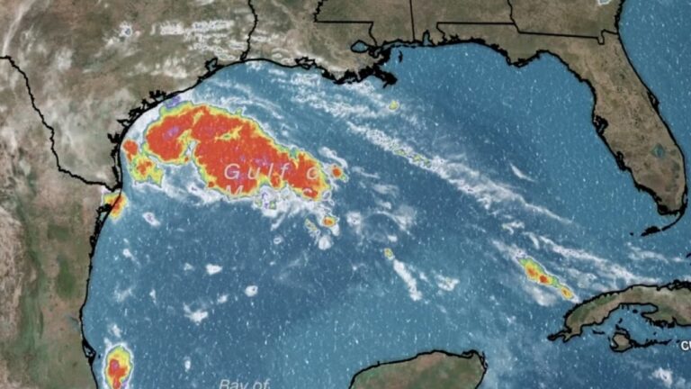 Deja tormenta ‘Harold’ sin luz a 20 mil en Texas; continúa potencial de lluvias para Coahuila