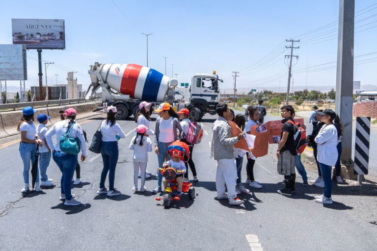 Familiares exigen búsqueda de jóvenes desparecidas en Zacatecas